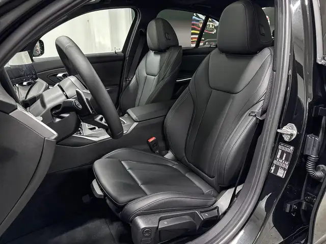 BMW 3 Series view 10