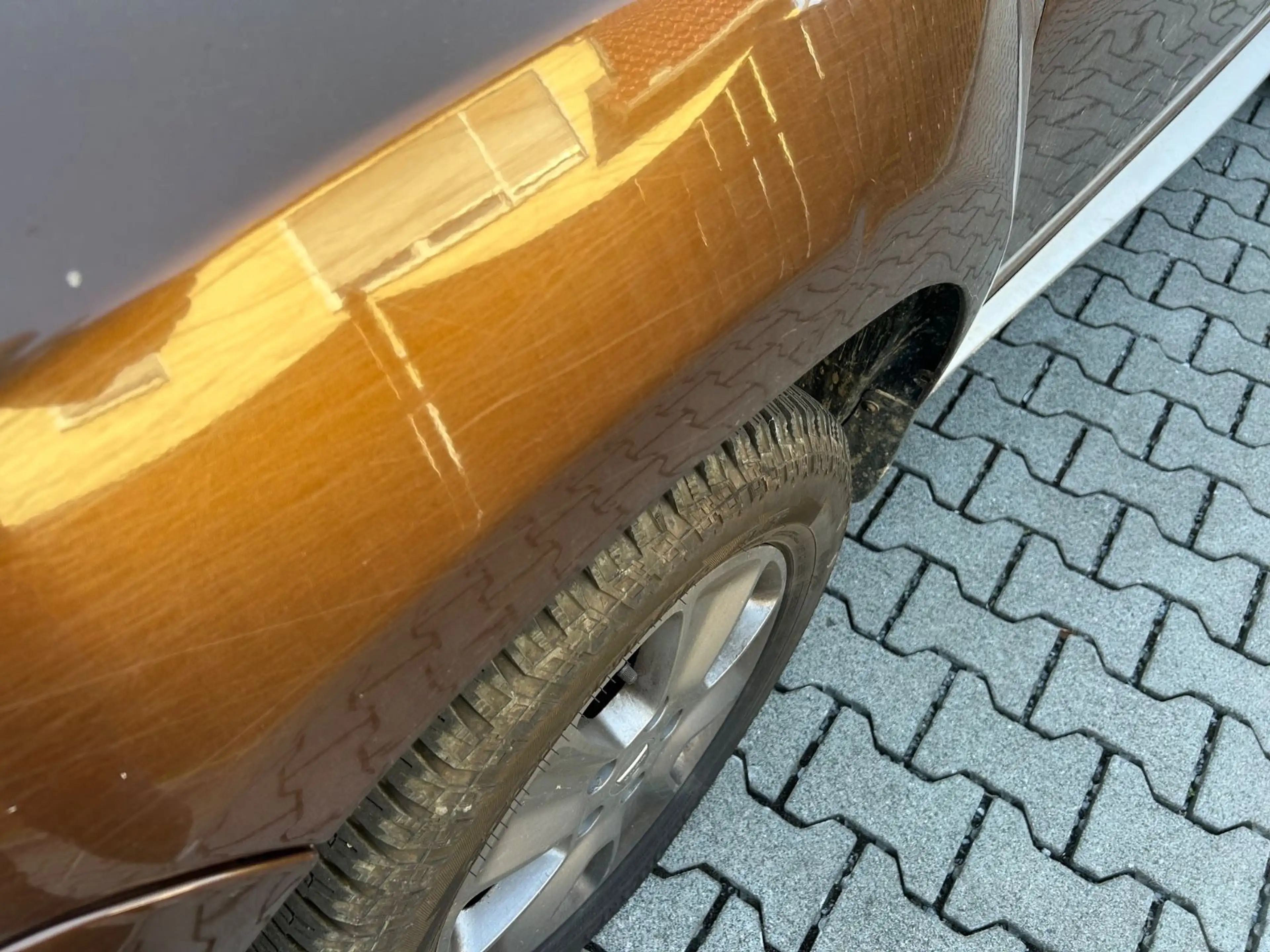 Dacia Duster dCI 110 Prestige 4x4 TÜV 06-2028 — photo 8