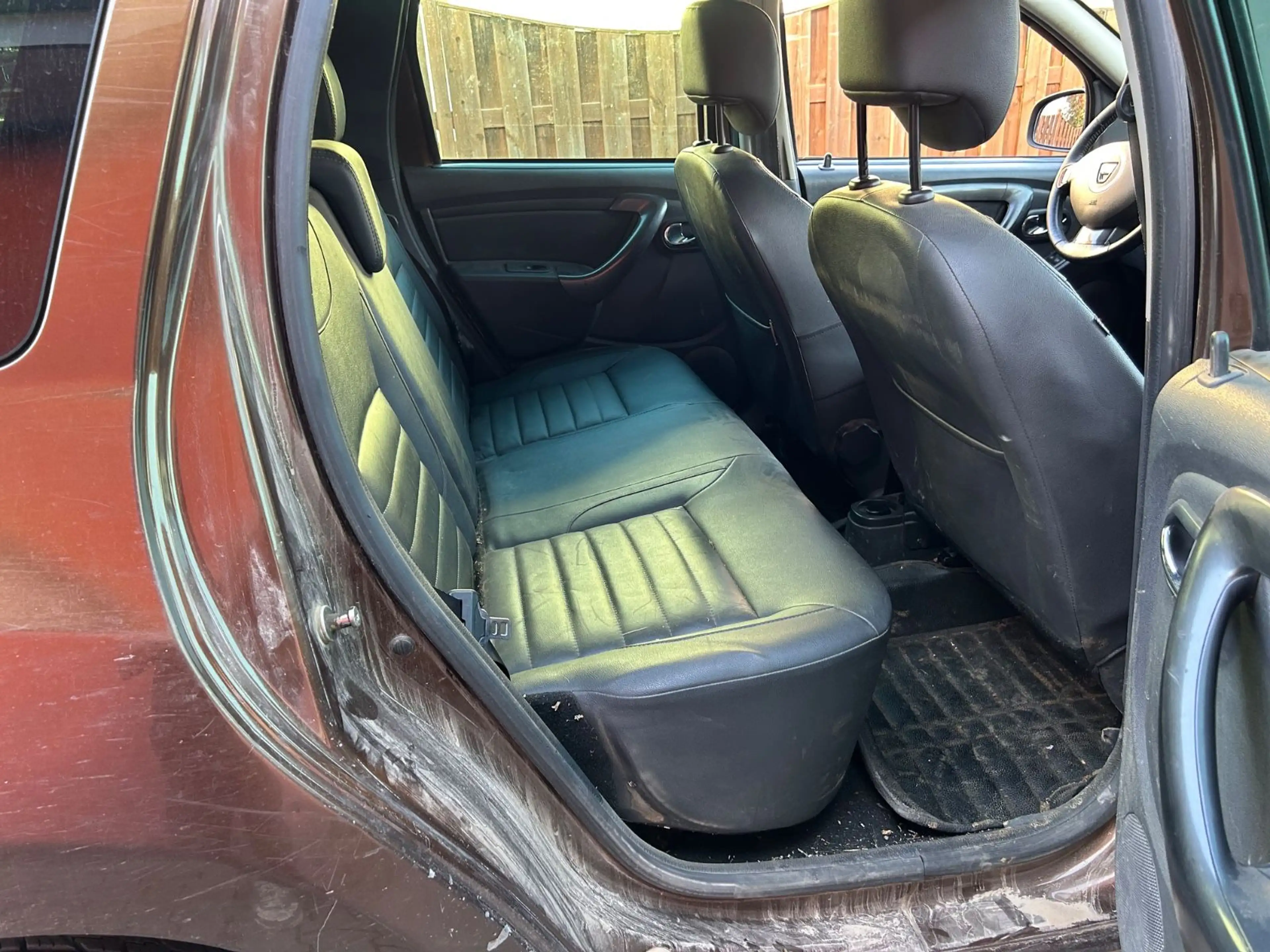 Dacia Duster dCI 110 Prestige 4x4 TÜV 06-2028 — photo 13