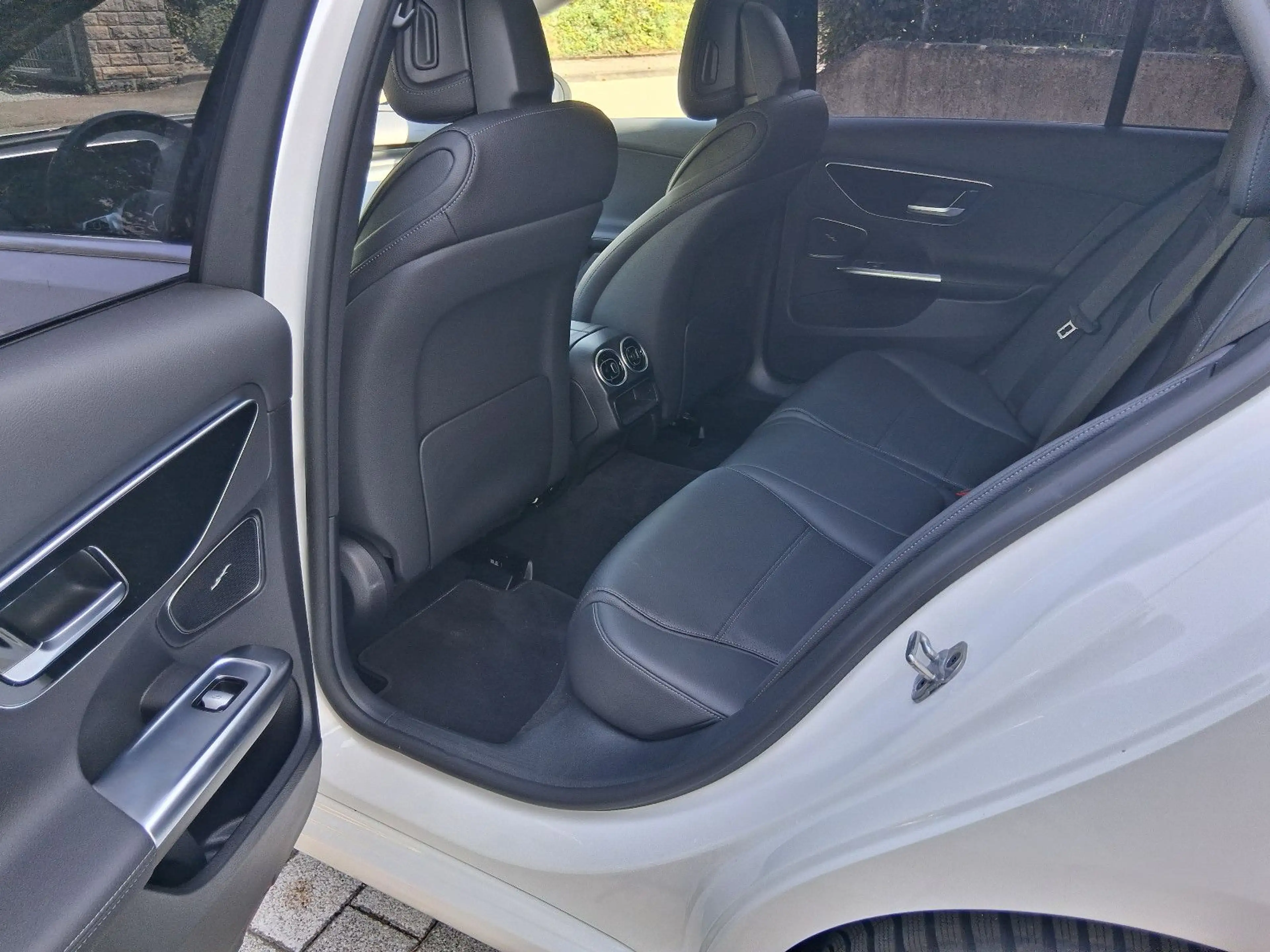 Mercedes-Benz C 220 d T-Model AVANTGARDE DISTRONIC Plus AHK — photo 15