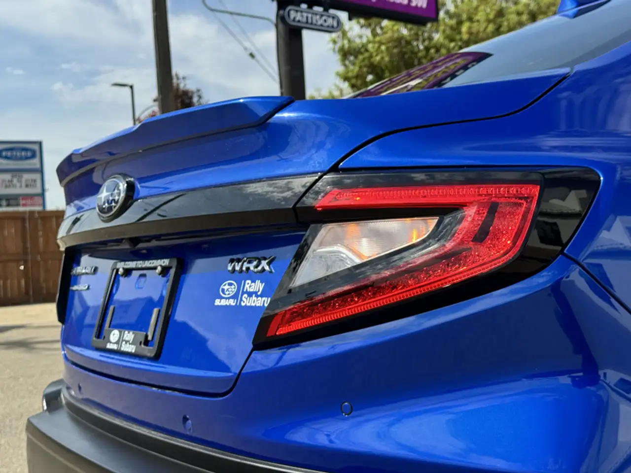 Subaru WRX снимка Subaru WRX