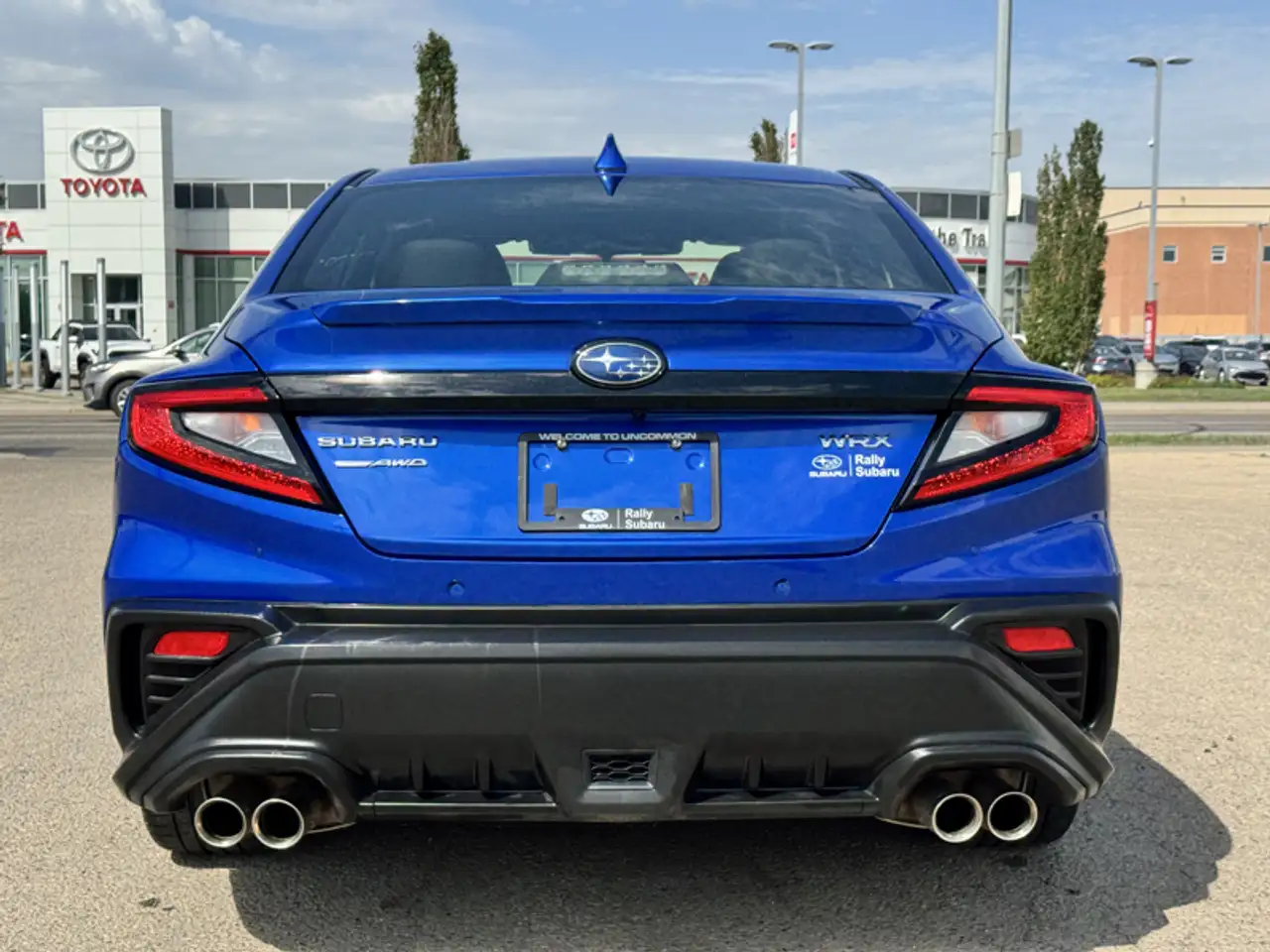 Subaru WRX снимка Subaru WRX