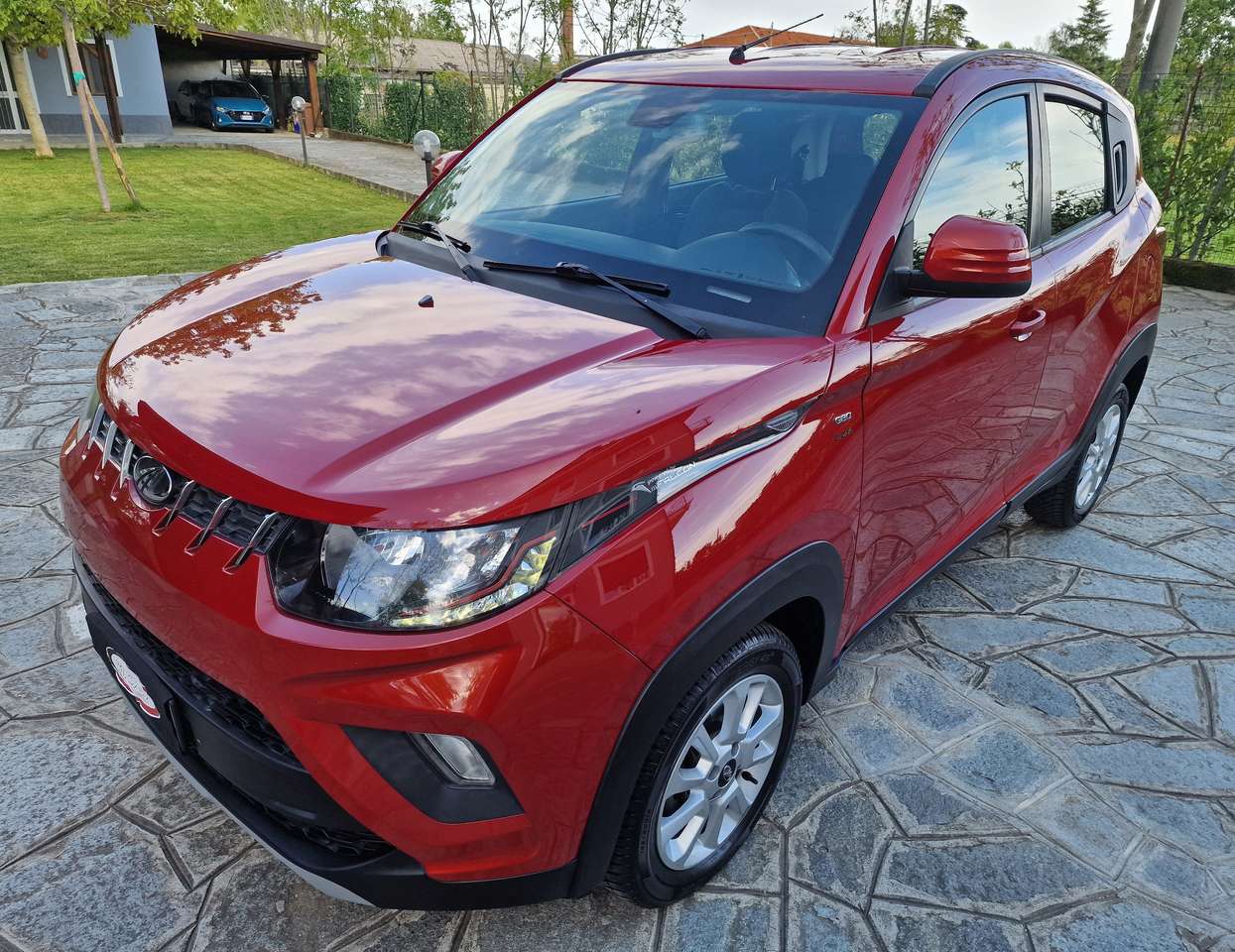 Mahindra KUV100 1.2 K6+ 83cv - neopatentati