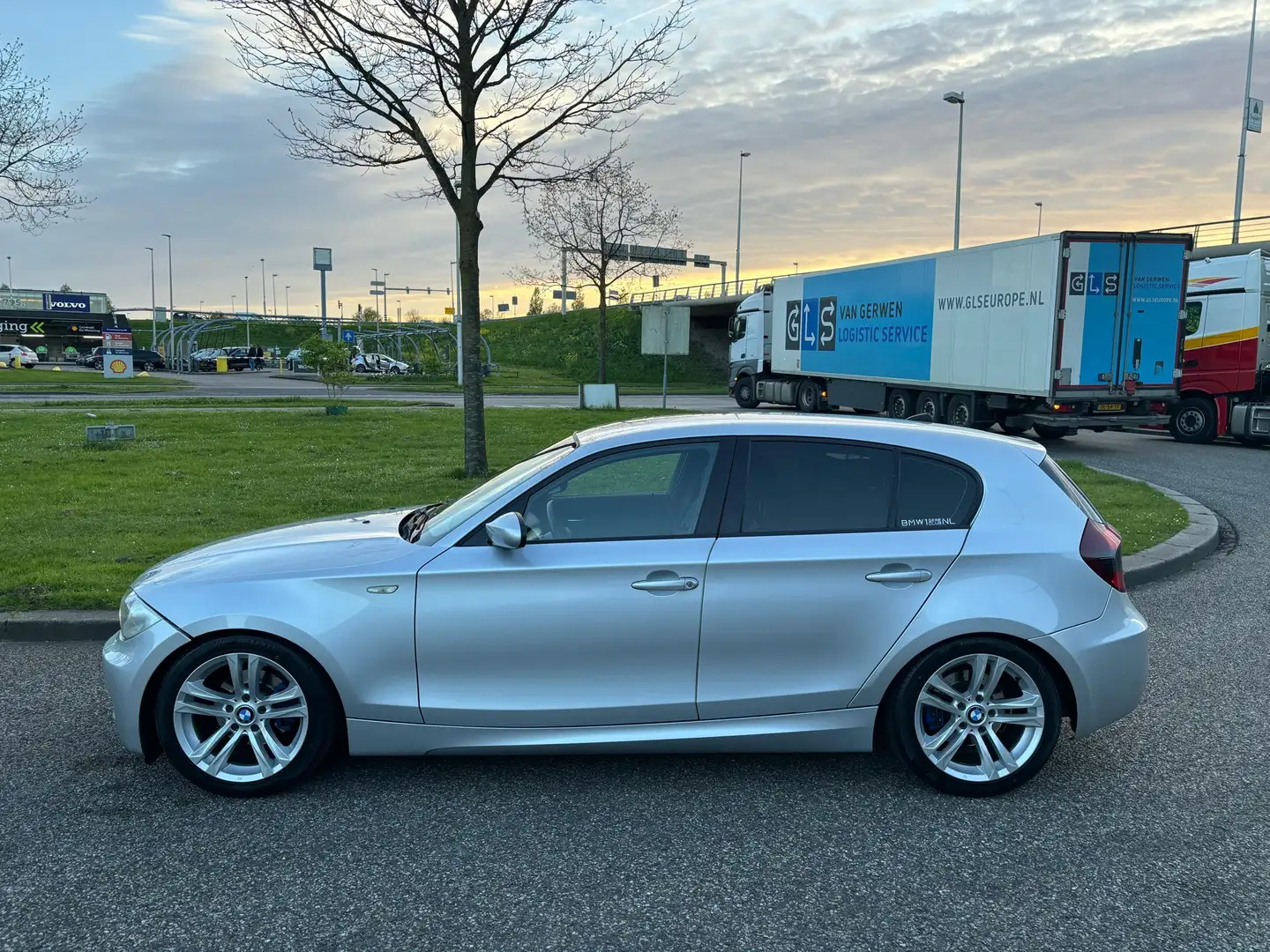 BMW 120 120i Business Line Grey - 1
