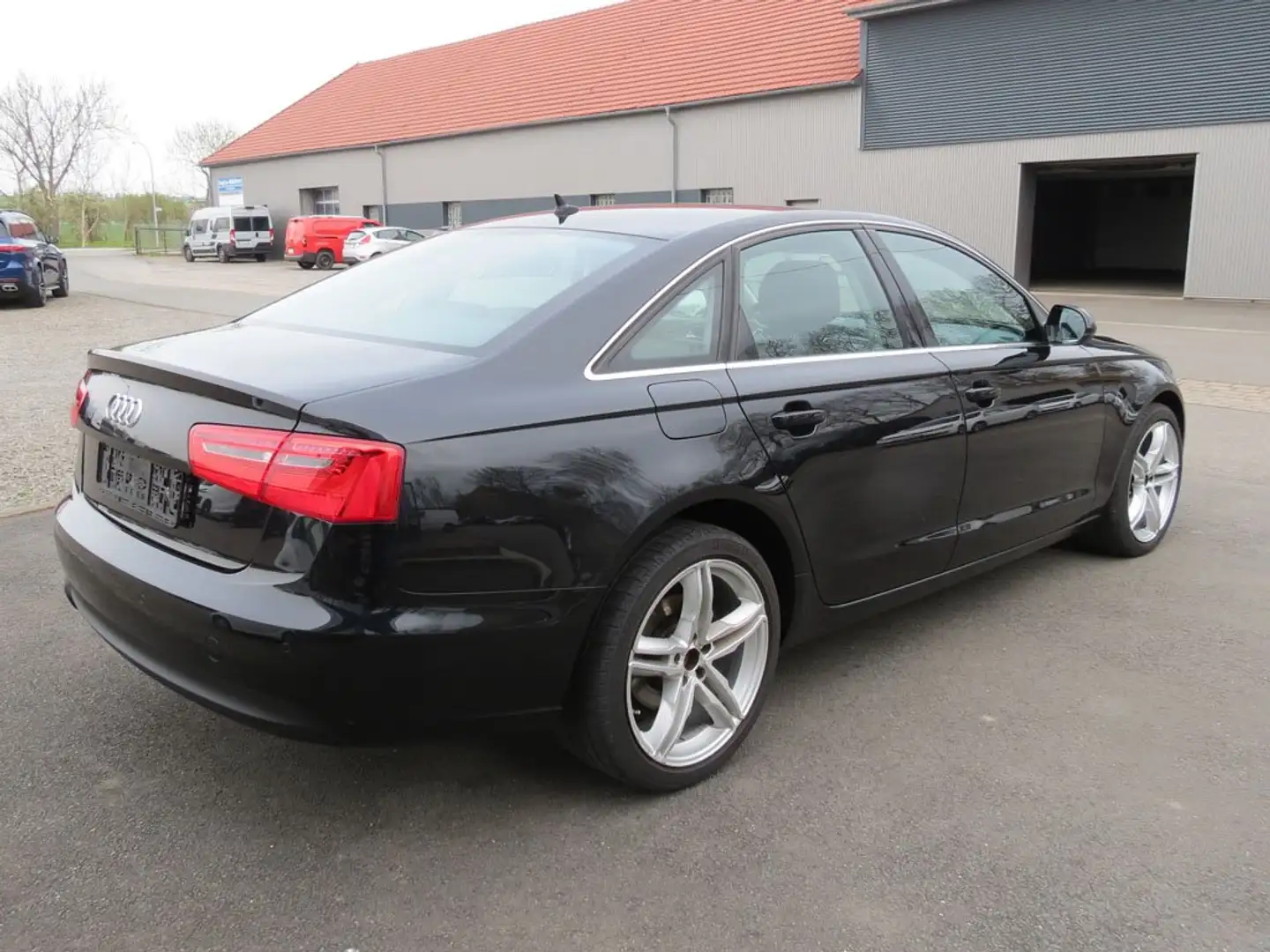 Audi A6 2.0 TDI DPF Bi-Xenon Navi Standheizung Zwart - 2