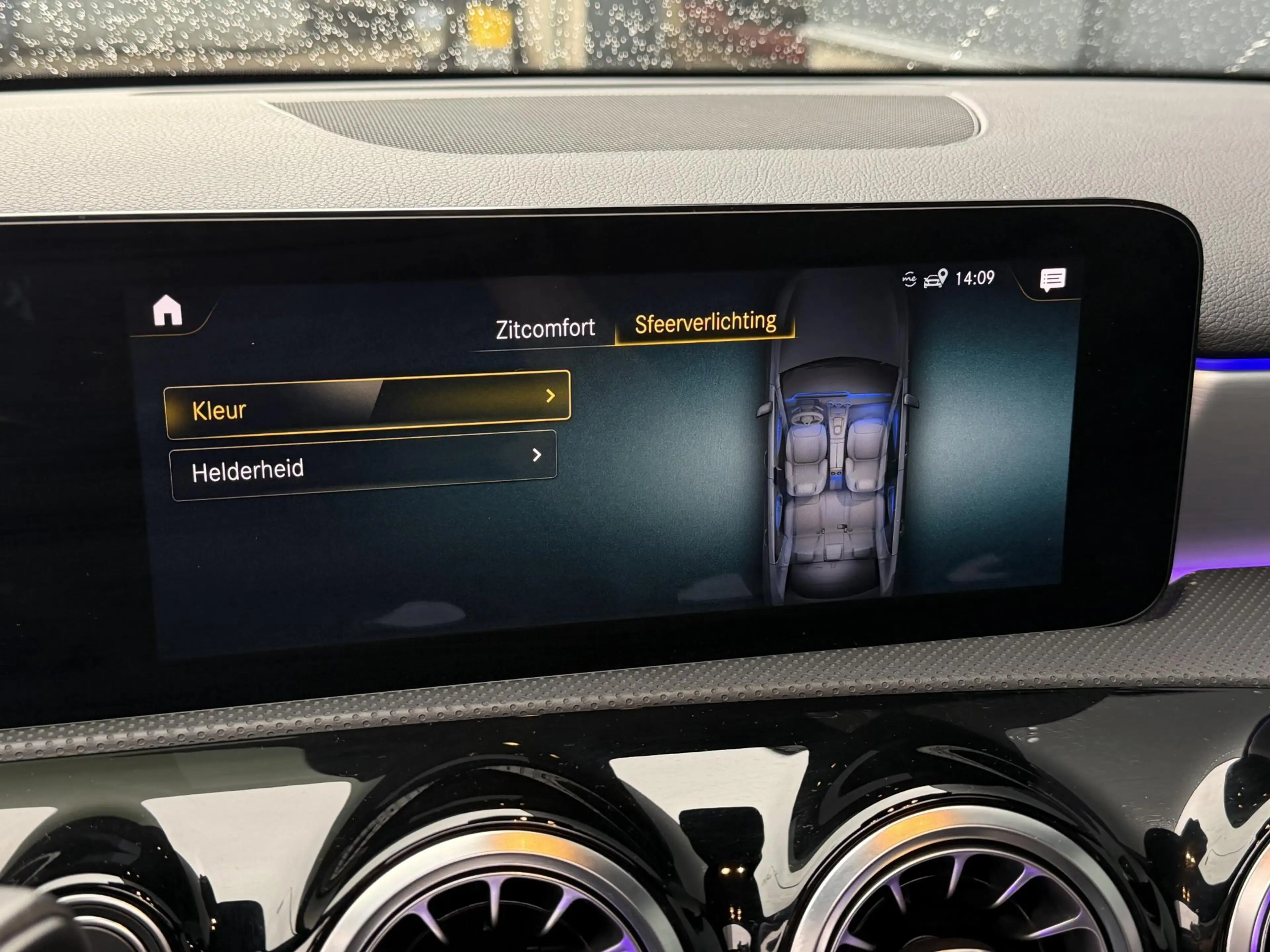 Mercedes-Benz A 250 e AMG Line 18''/SOH 100%/Panoramadak/Memory L&R/Tr — photo 17