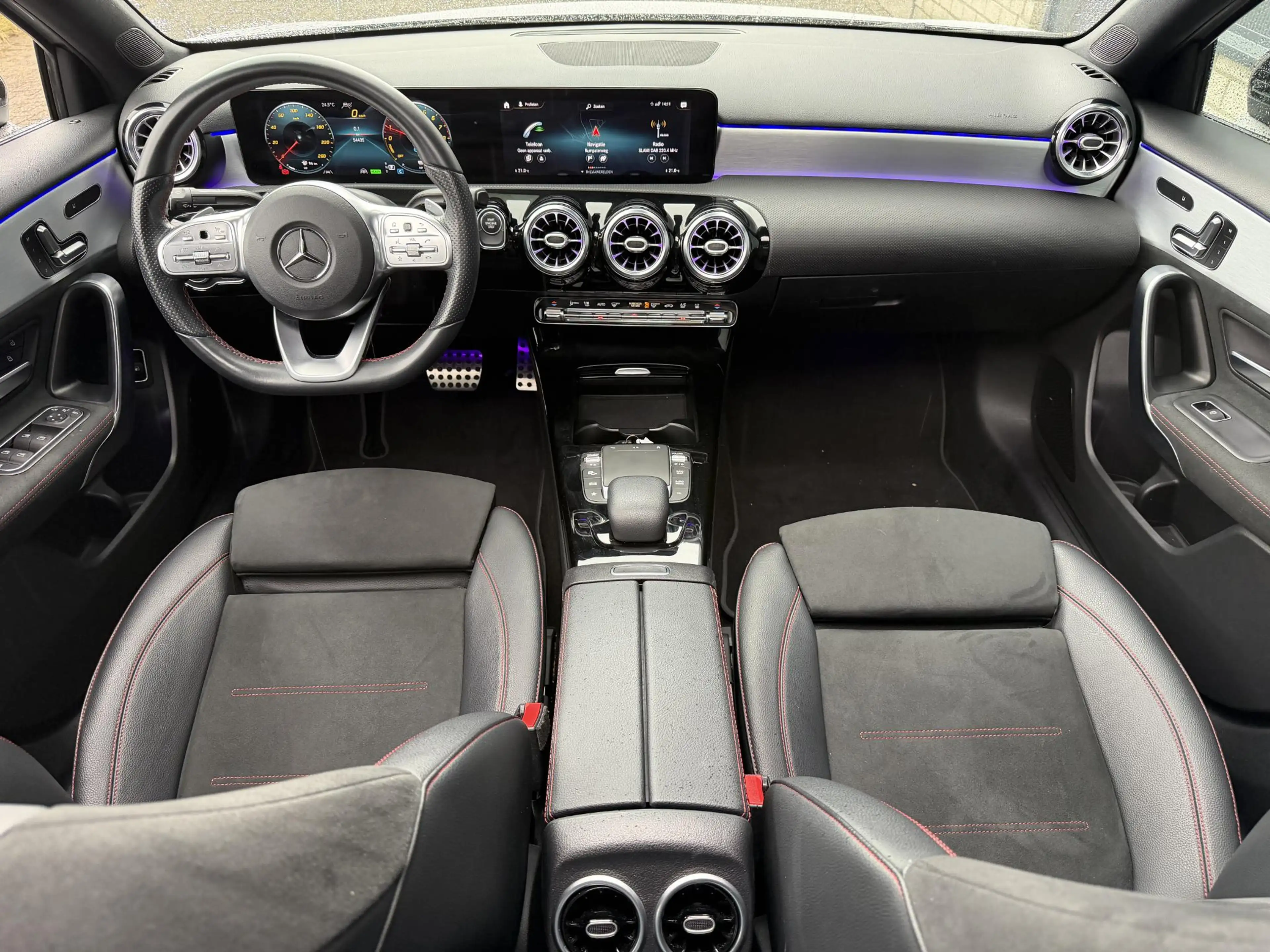 Mercedes-Benz A 250 e AMG Line 18''/SOH 100%/Panoramadak/Memory L&R/Tr — photo 3