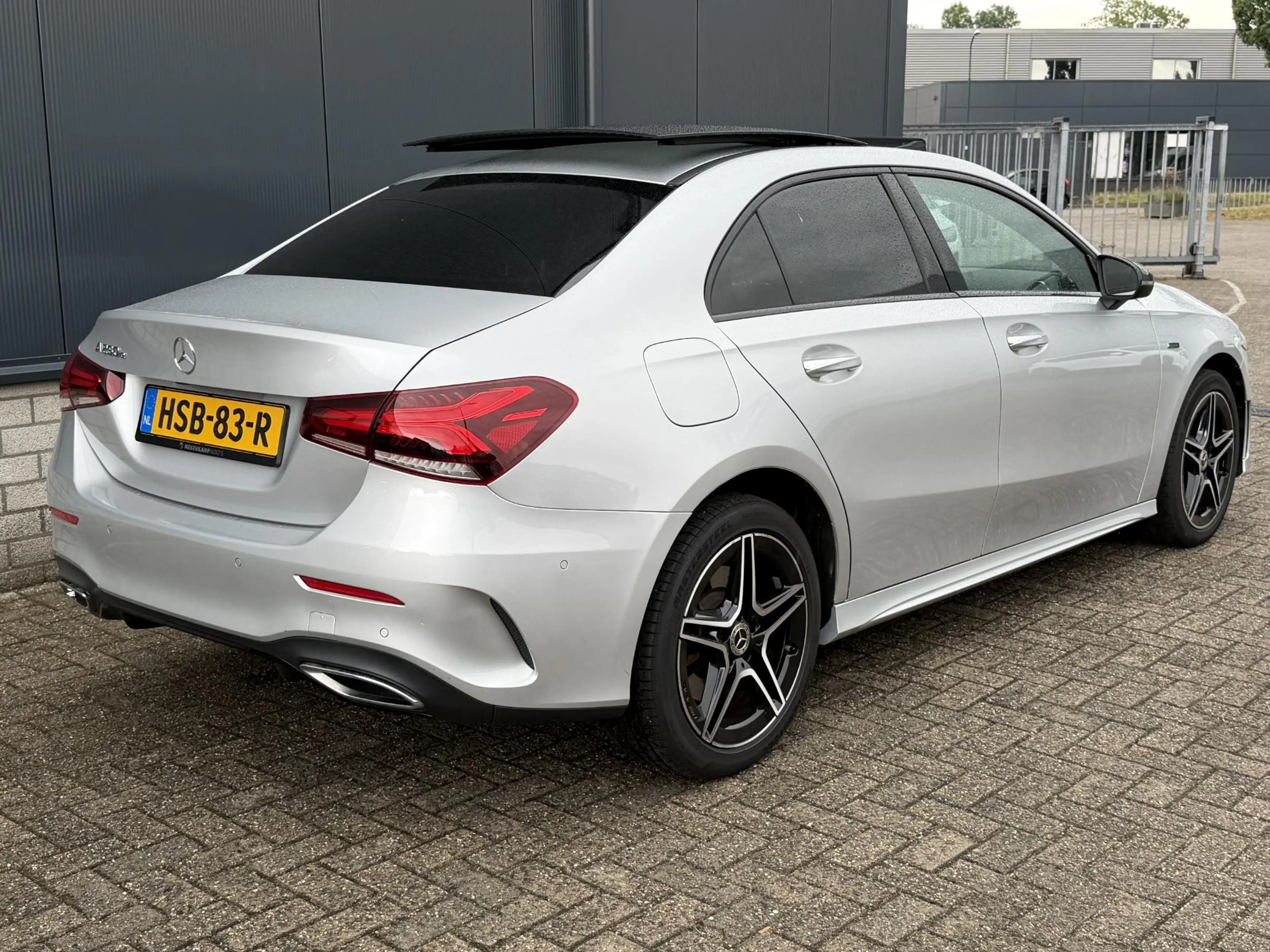Mercedes-Benz A 250 e AMG Line 18''/SOH 100%/Panoramadak/Memory L&R/Tr — photo 2