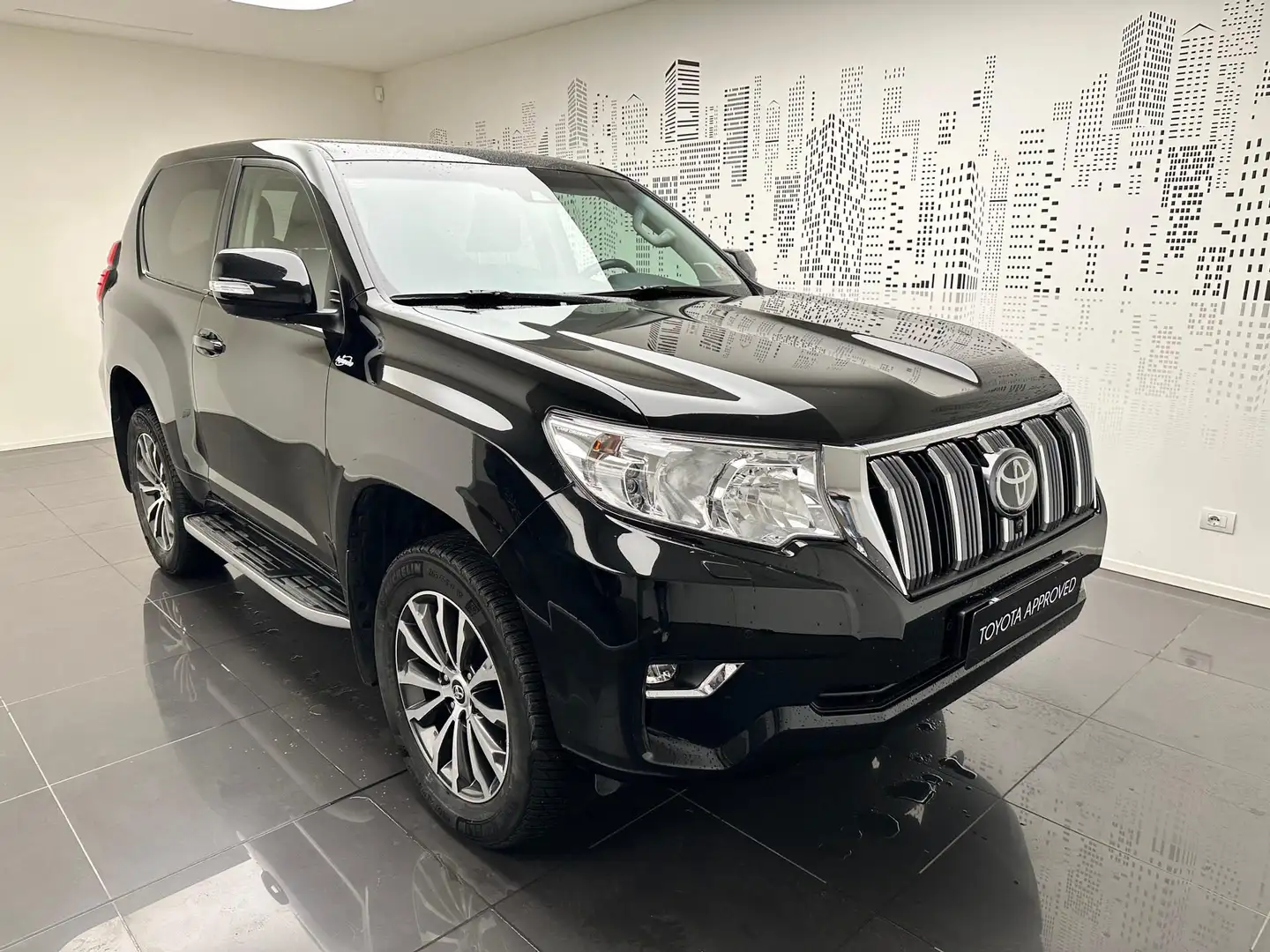 Toyota Land Cruiser Land Cruiser 3p 2.8 d-4d Lounge+ auto my19 Nero - 2