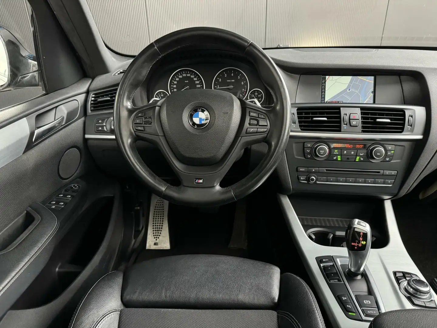 BMW X3 xDrive20i M Sportpakket AUTOMAAT*PANO*ELEK. HAAK*N Zwart - 2