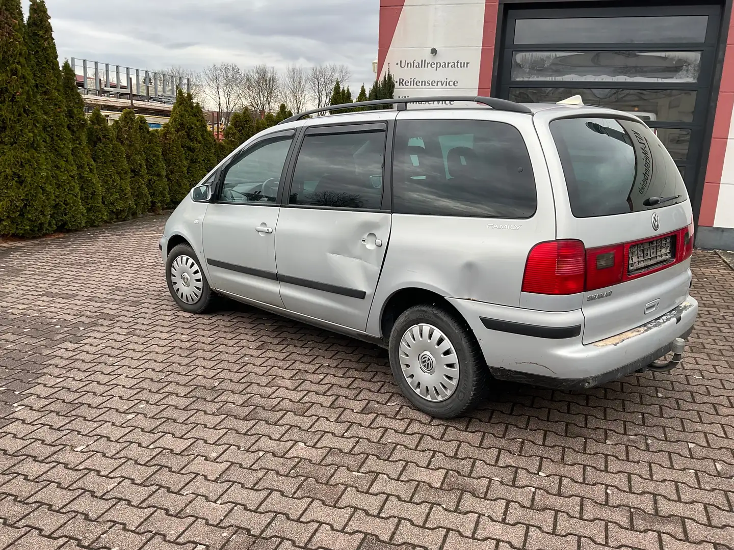 Volkswagen Sharan Plateado - 2