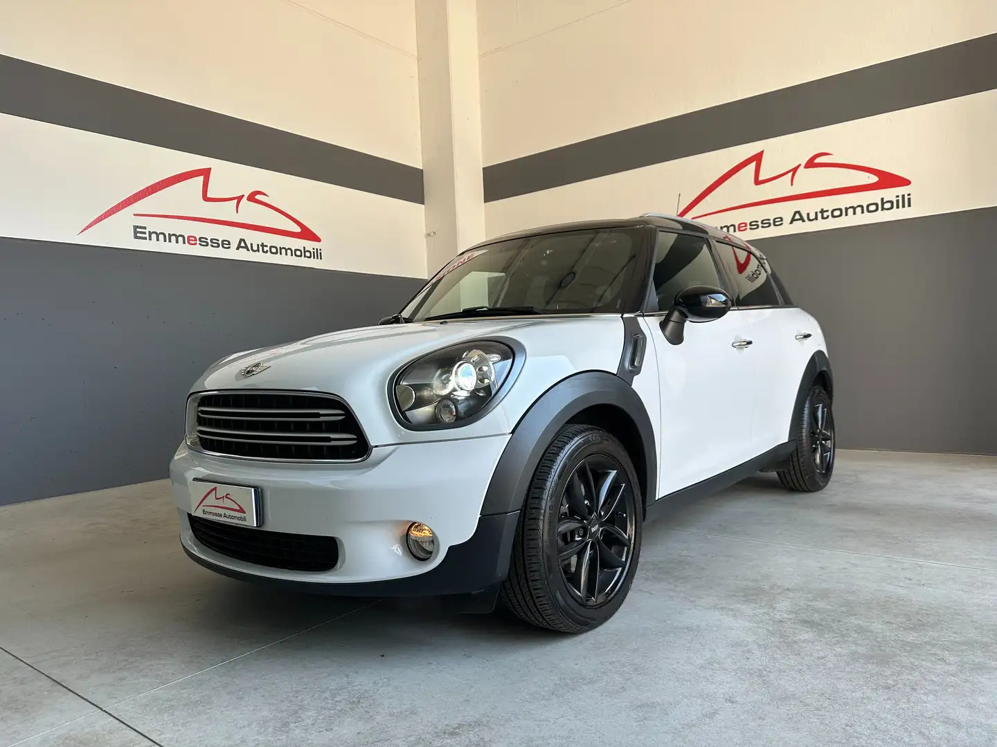 MINI Cooper D Countryman Mini Countryman R60 2.0 Cooper d 112cv auto E6 Bianco - 2