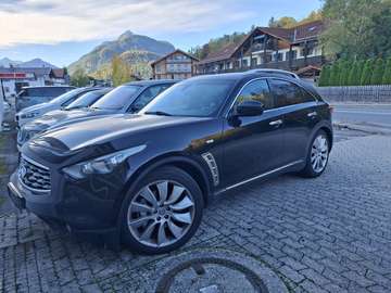 FX30d AWD Aut. S Premium