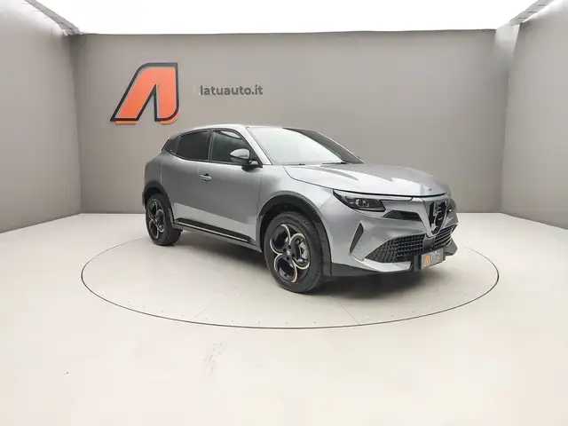 Alfa Romeo Junior view 3