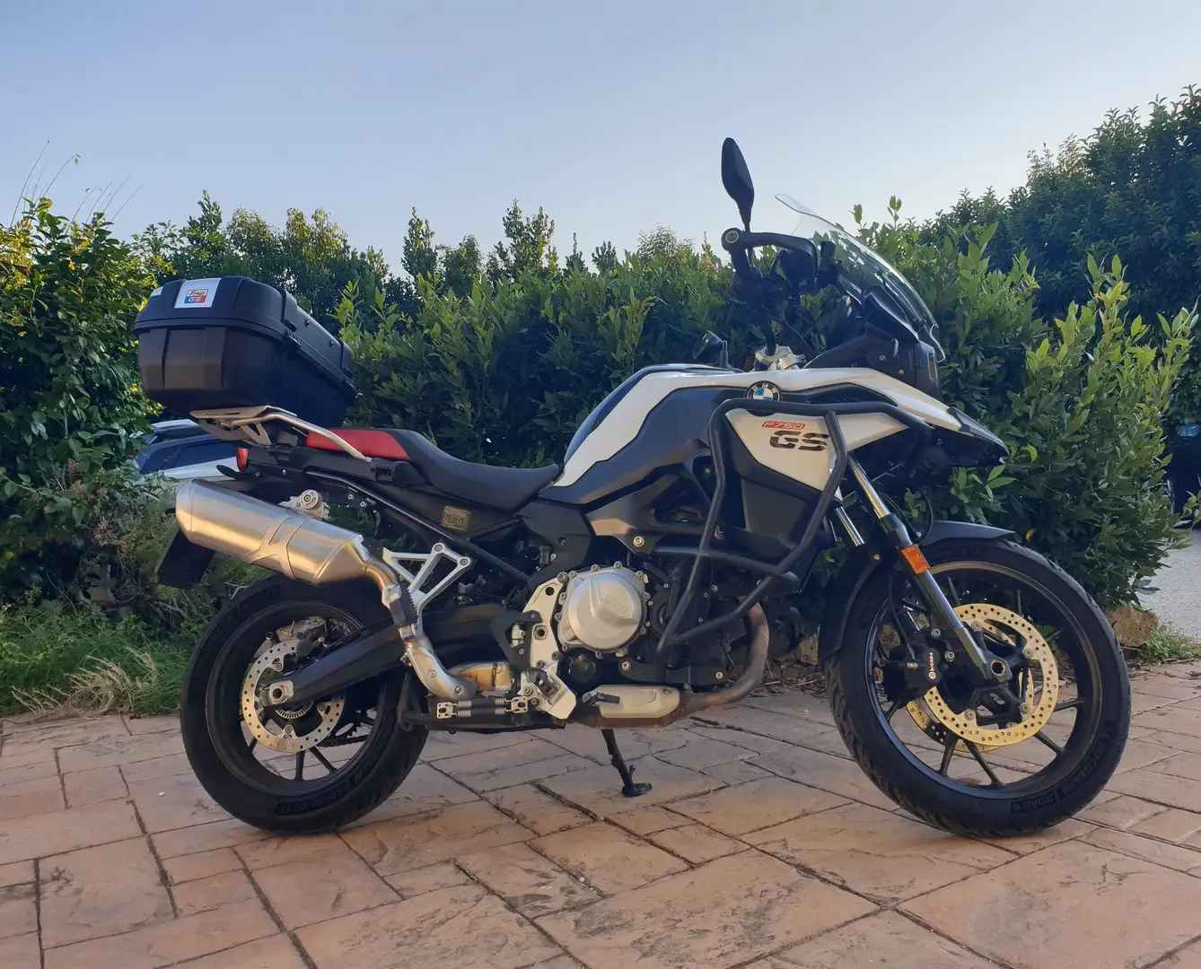 BMW F 750 GS Blanc - 1