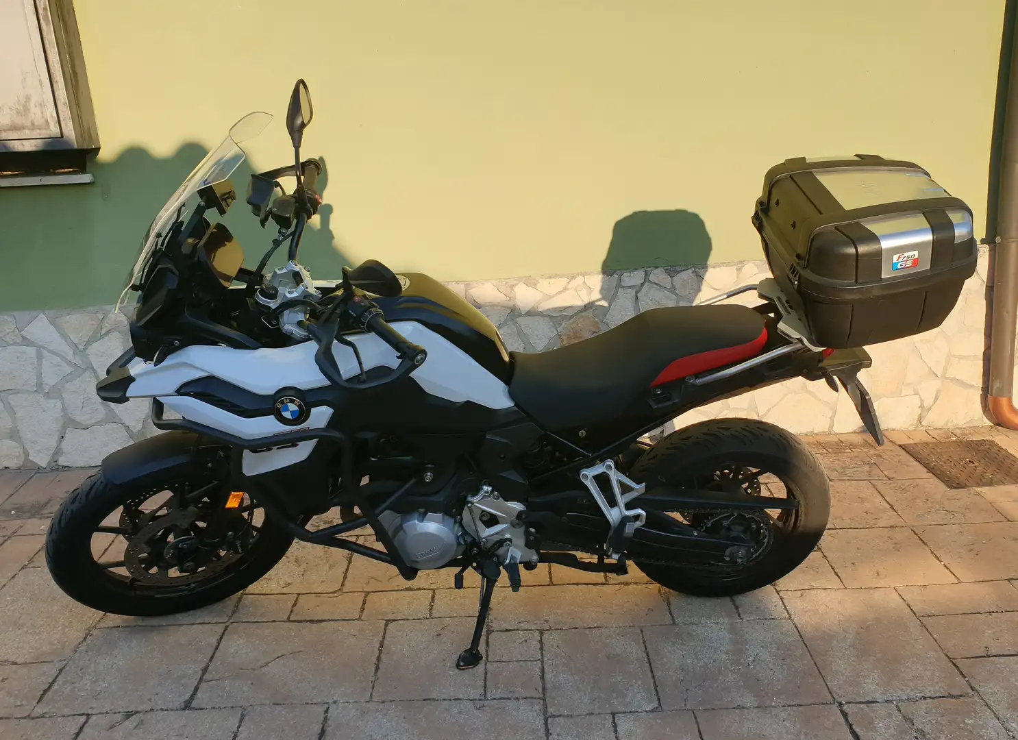 BMW F 750 GS Blanc - 2