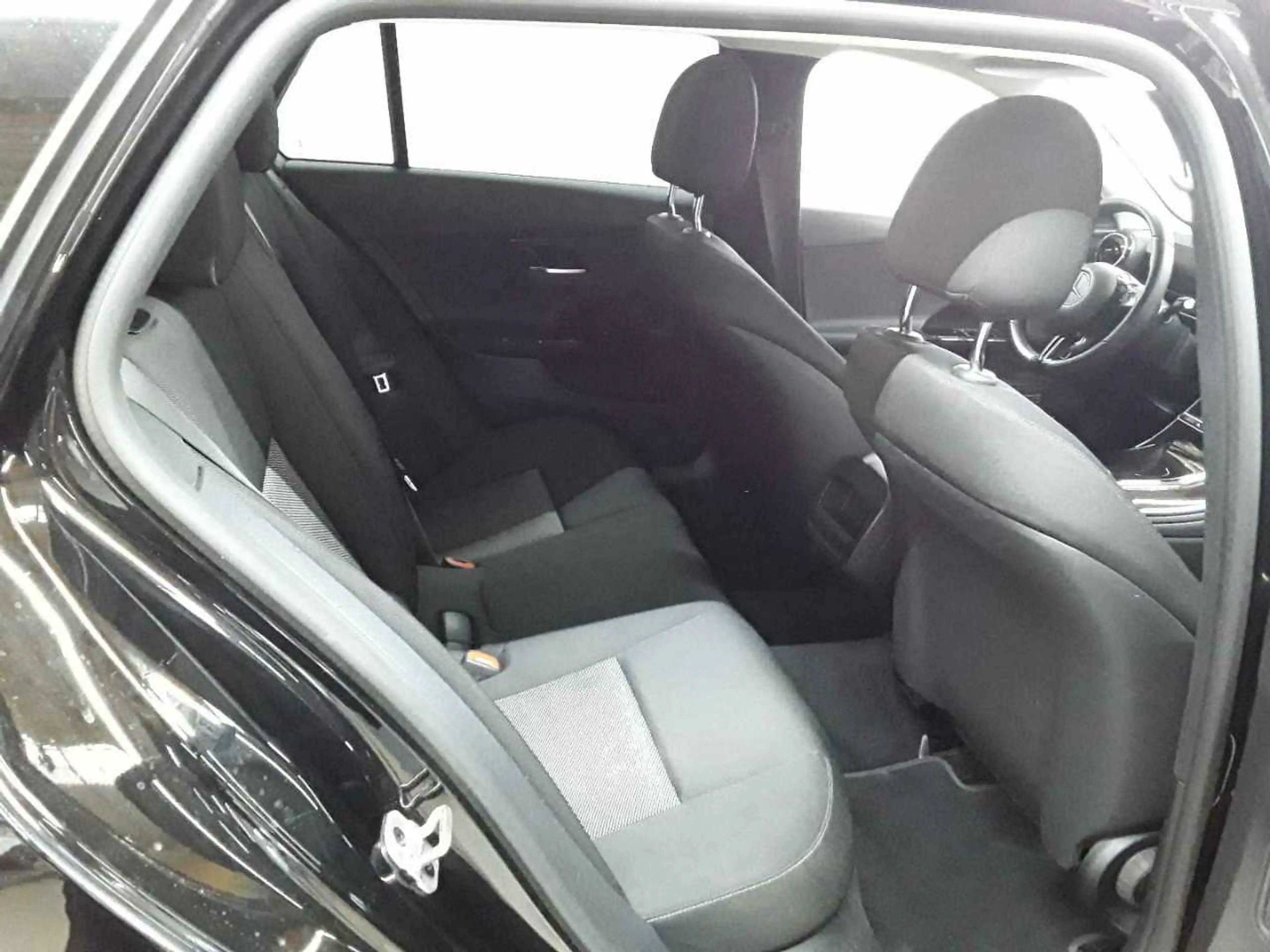 Mercedes-Benz C 200 C 200 d T 9G- Ava Ext. BusiP AssiP PANO — photo 14