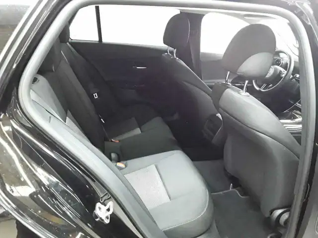 Mercedes-Benz C-Class view 14