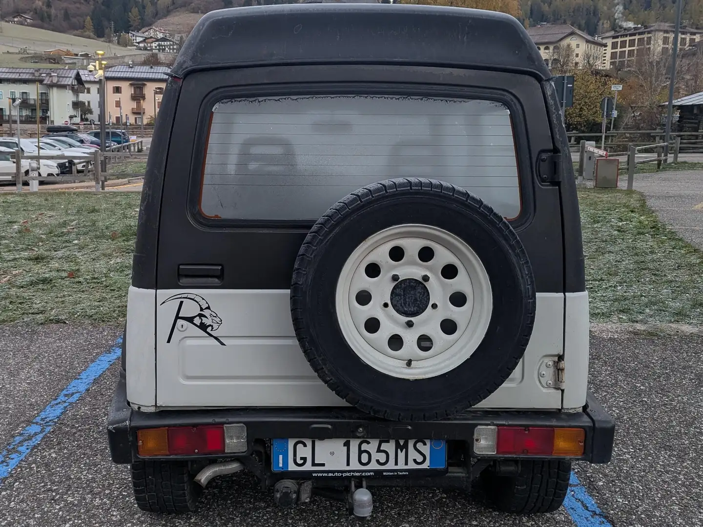 Suzuki Samurai Samurai Berlina 1.3 VX De Luxe Negro - 2