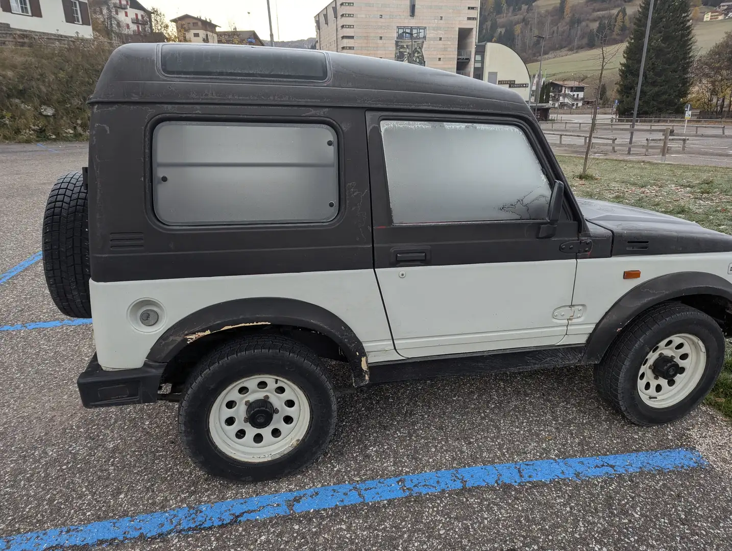Suzuki Samurai Samurai Berlina 1.3 VX De Luxe Negro - 1