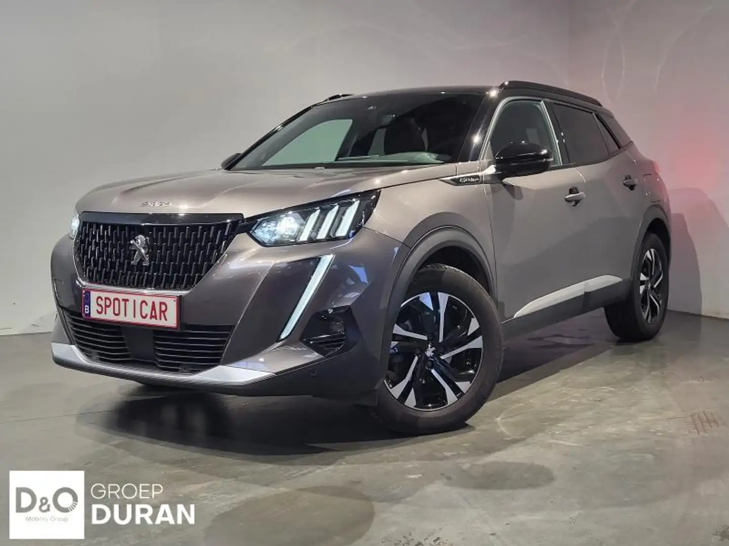 Peugeot 2008 GT Line 1.2 PureTech Man.6 Grijs - 1
