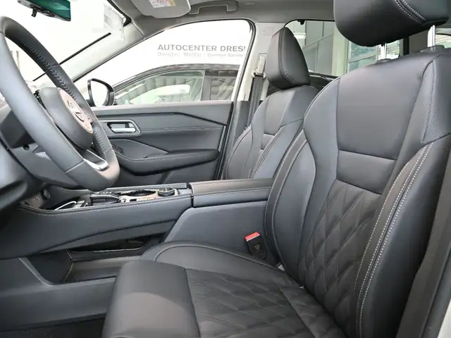 Nissan X-Trail view 12