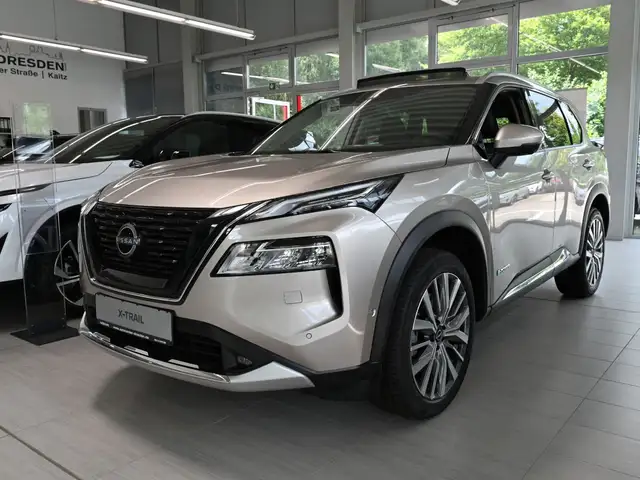 Nissan X-Trail view 7