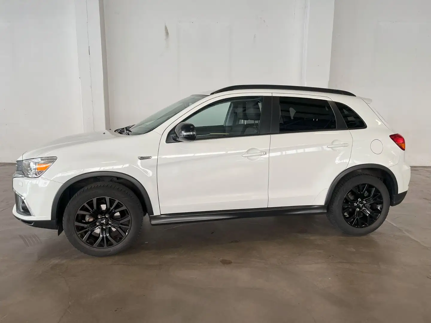 Mitsubishi ASX Active+ 2WD Weiß - 2