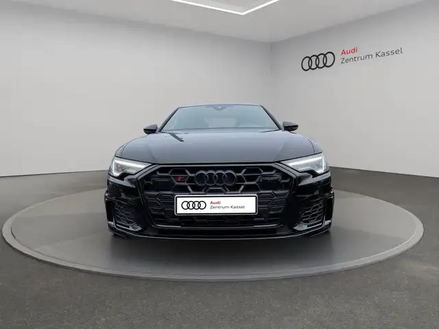 Audi S6 view 10