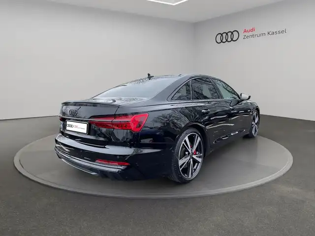 Audi S6 view 7