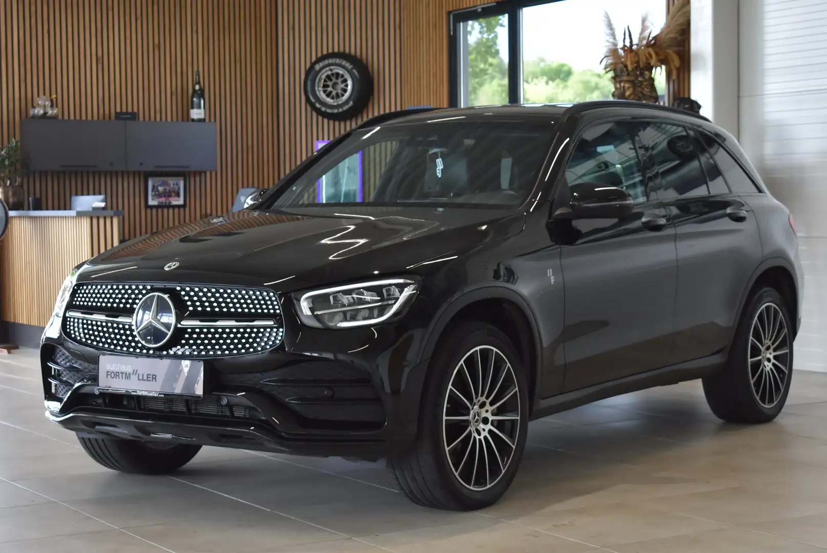 Mercedes-Benz GLC 300 GLC 300 de 4Matic //AMG Sport //Night Schwarz - 1