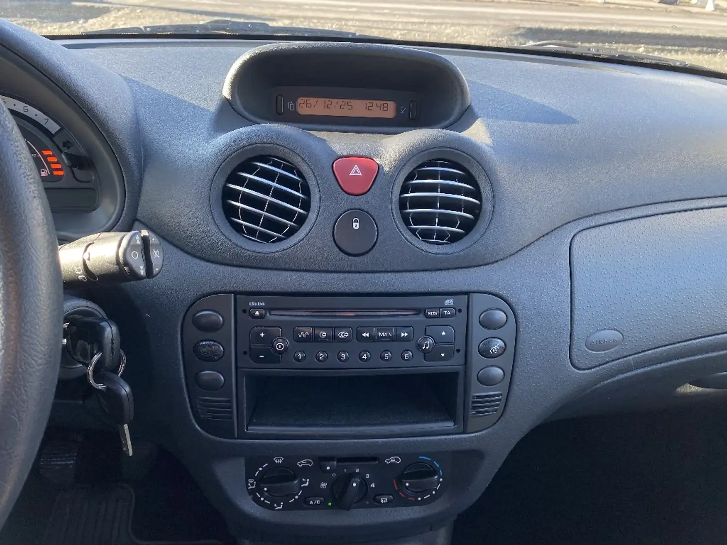 Citroen C2 1.4i Tic Tac - 2