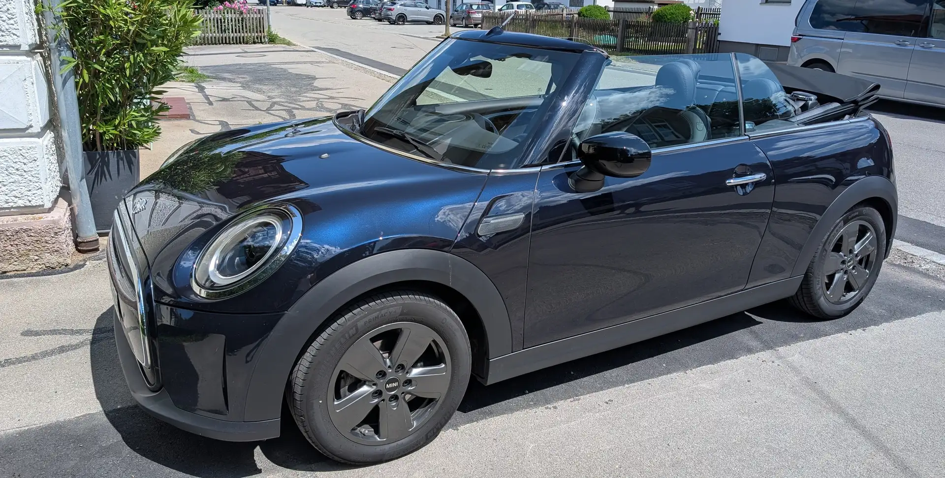 MINI Cooper Cabrio MINI CABRIO Aut. Classic Trim Schwarz - 1