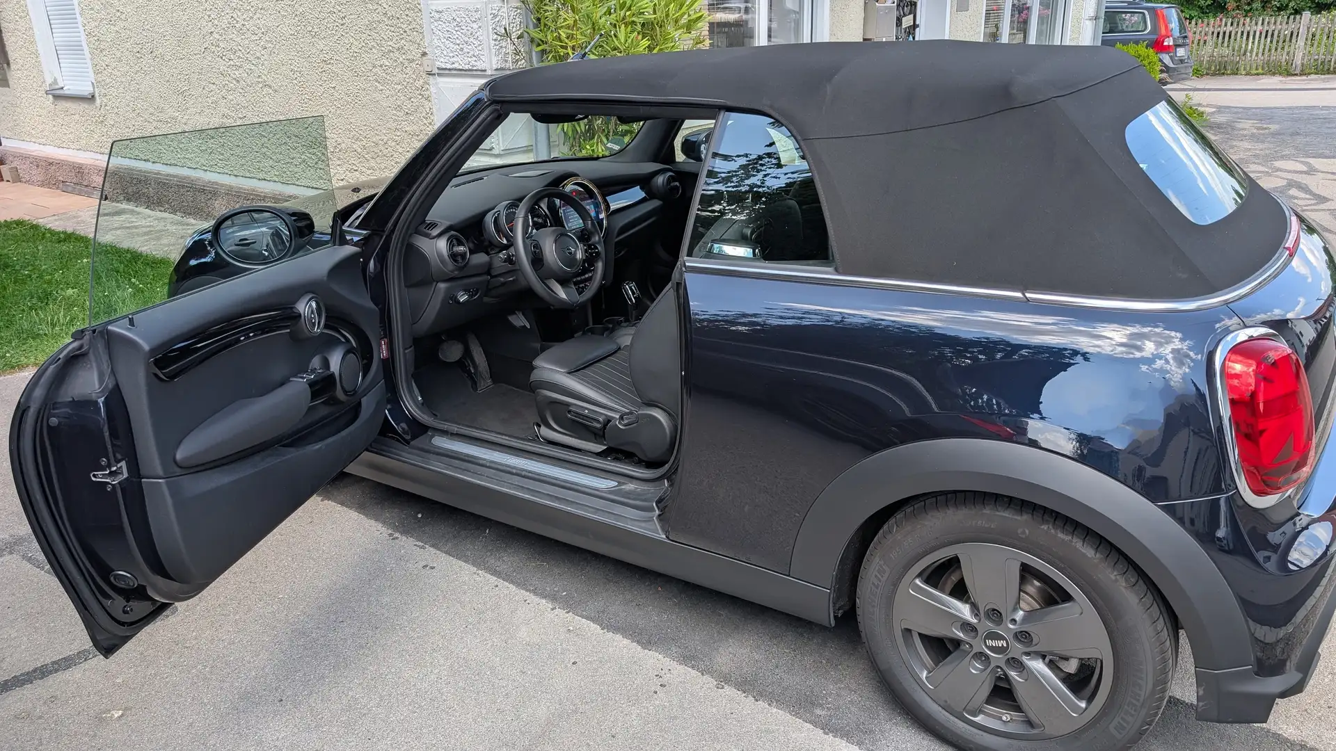 MINI Cooper Cabrio MINI CABRIO Aut. Classic Trim Schwarz - 2