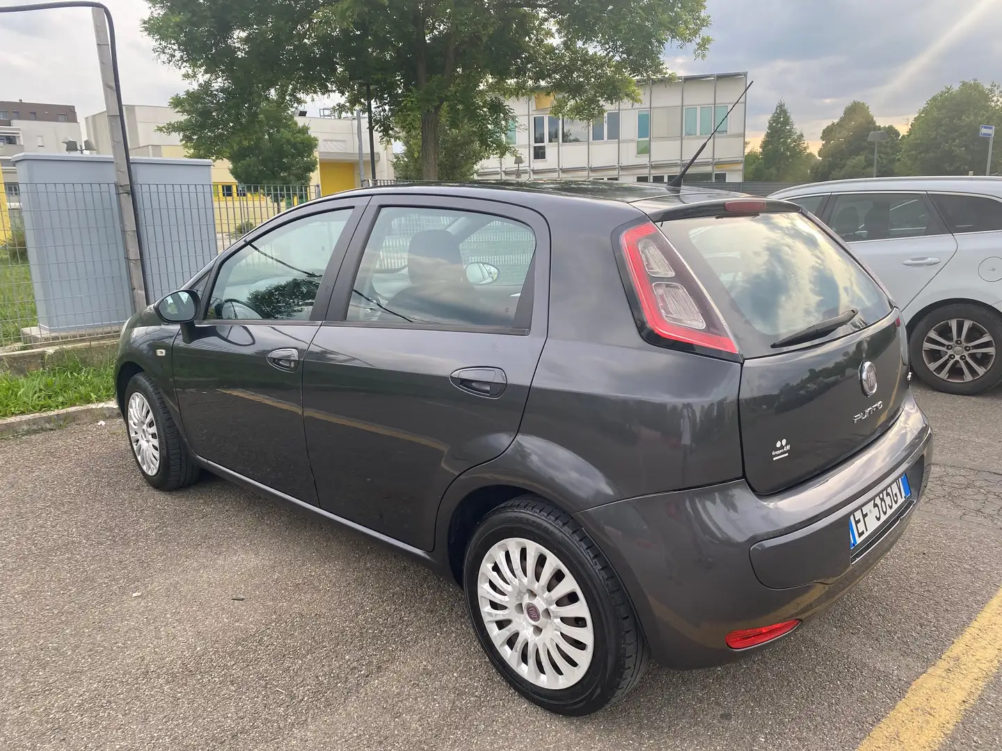 Fiat Punto Evo Punto Evo 5p 1.3 mjt Dynamic 75cv Grigio - 2