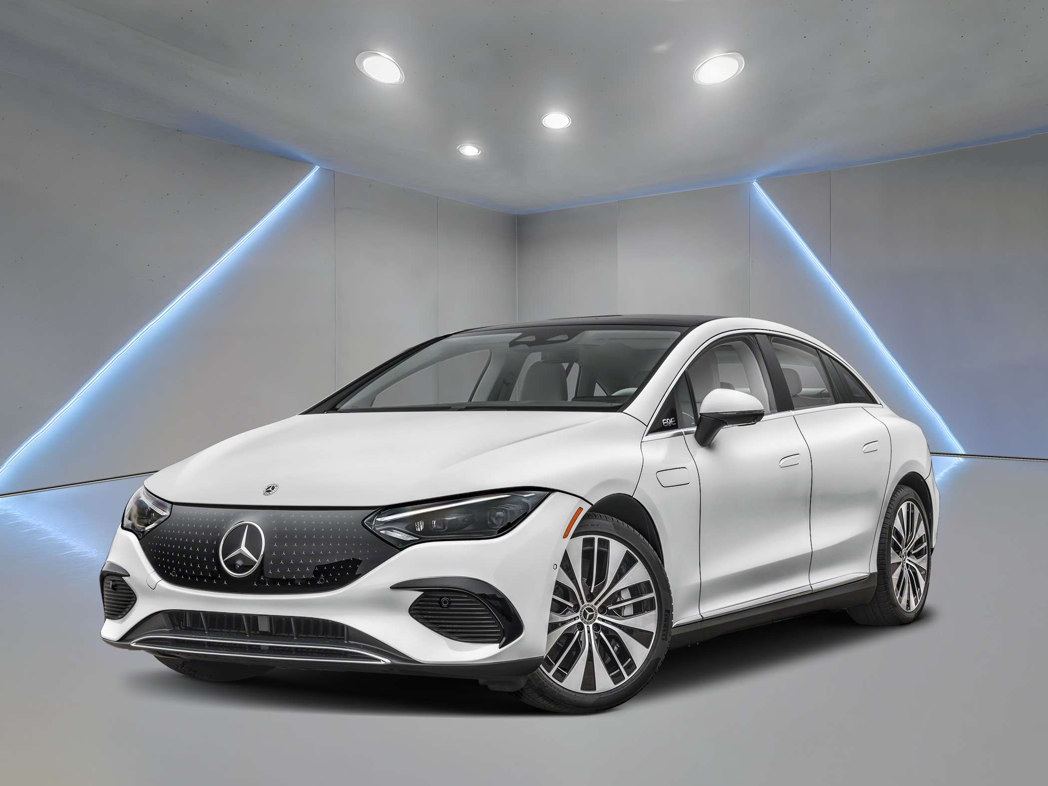 2025 Mercedes-Benz EQE DEMO/ CPO