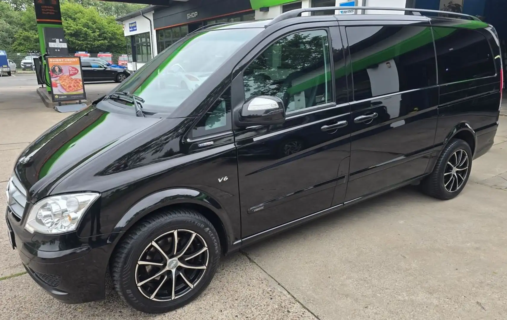 Mercedes-Benz Viano Viano 3.0 CDI DPF lang Automatik Ambiente Edition Černá - 1