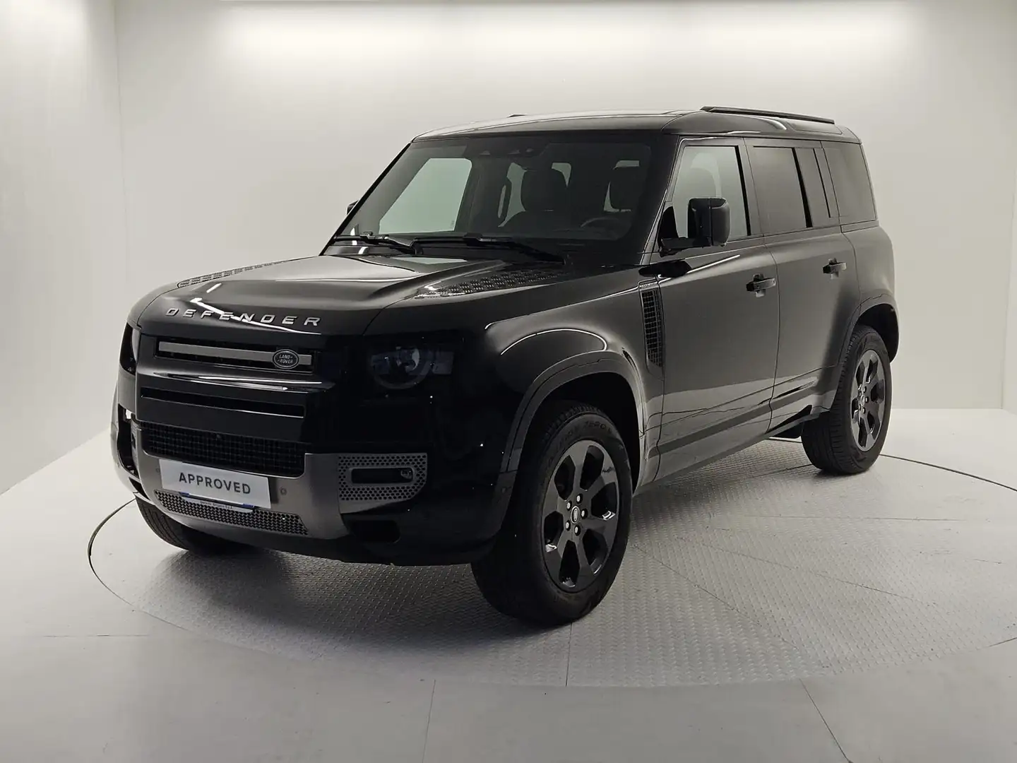 Land Rover Defender Defender 110 3.0D I6 200 CV AWD Auto X-Dynamic SE Zwart - 1