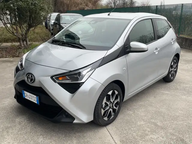 Toyota Aygo 5p 1.0 x-fun 72cv COME NUOVA*3500KM*UNIPRO