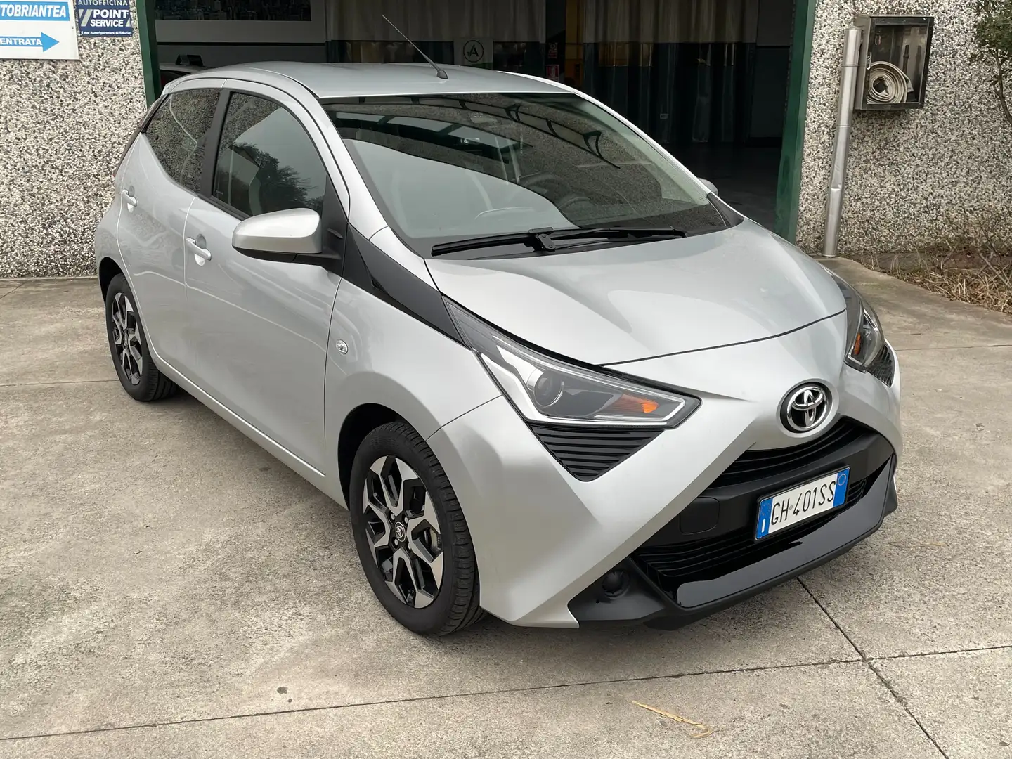 Toyota Aygo 5p 1.0 x-fun 72cv COME NUOVA*3500KM*UNIPRO Grau - 1