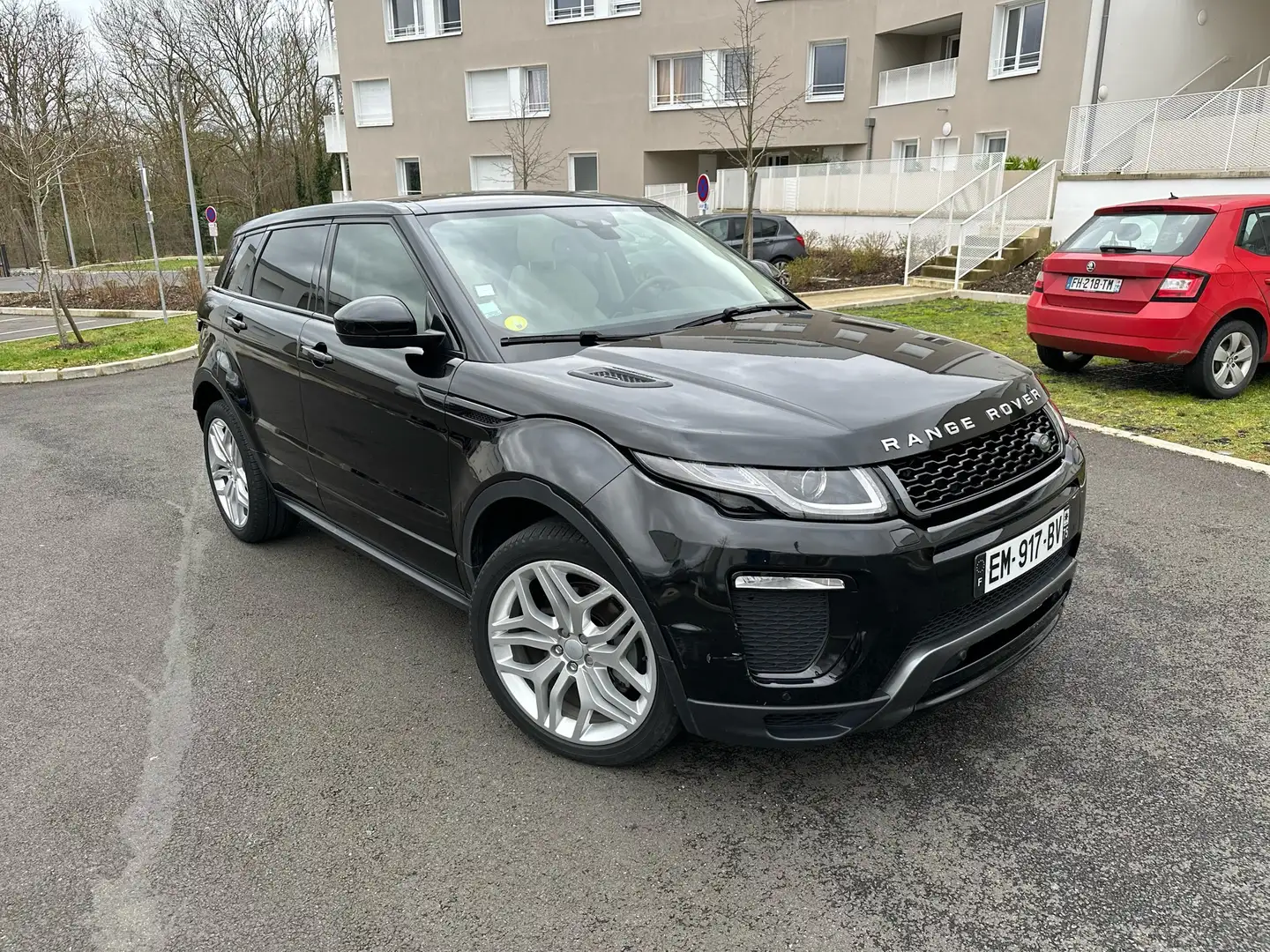 Land Rover Range Rover Evoque Mark IV TD4 180 BVA HSE Noir - 1