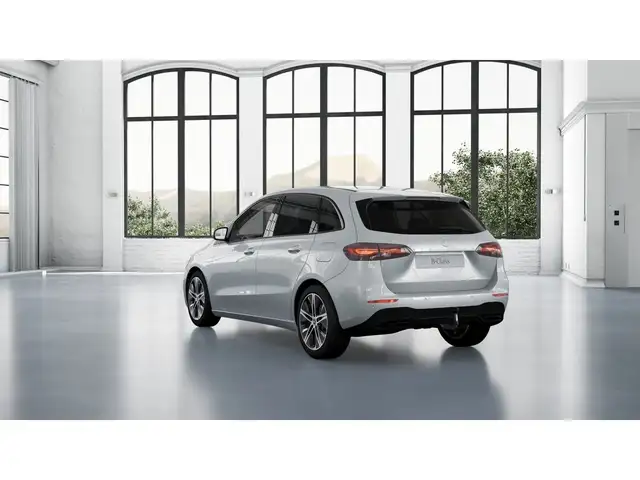 Mercedes-Benz B-Class view 4