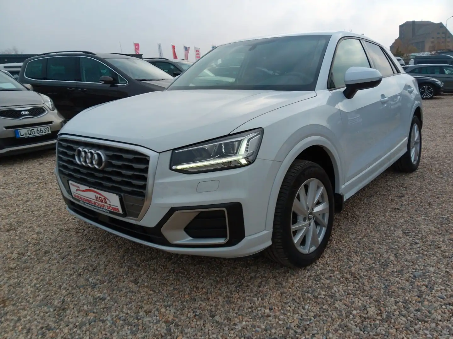 Audi Q2 35 TFSI sport S-Tronic Navi Klima LED SHZ Blanc - 1