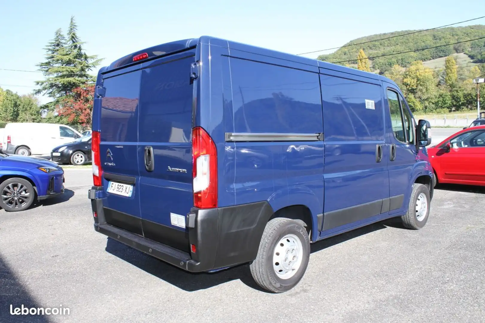 Citroen Jumper 2.0 BlueHDI 130 ch L1 H1 Business 1er Main TVA Récupérable 12416 HT Bleu - 2