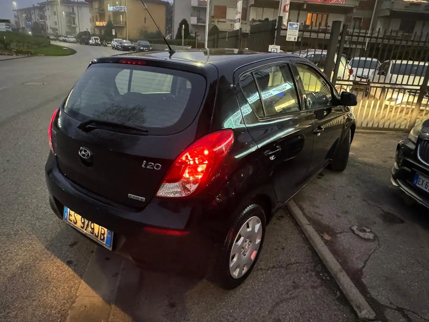 Hyundai i20 1.100 disel Negru - 2