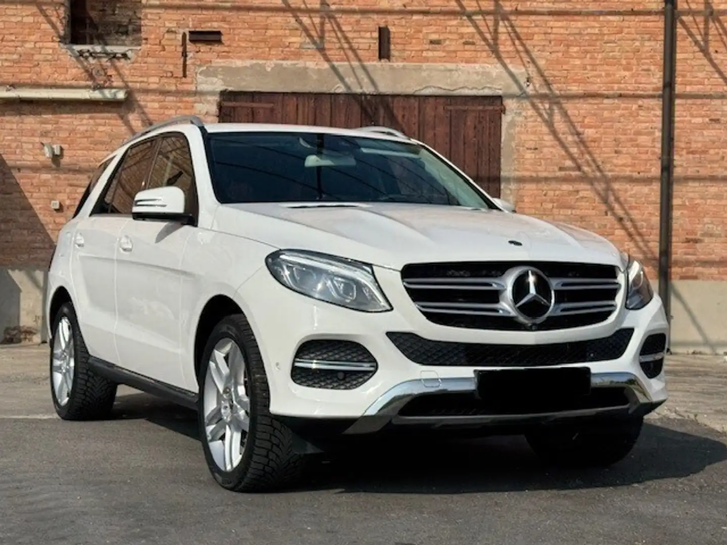 Mercedes-Benz GLE 250 GLE 250 d 4Matic Sport Bianco - 2