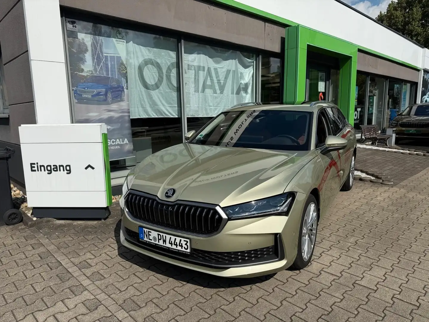 Skoda Superb Combi L&K Złoty - 1