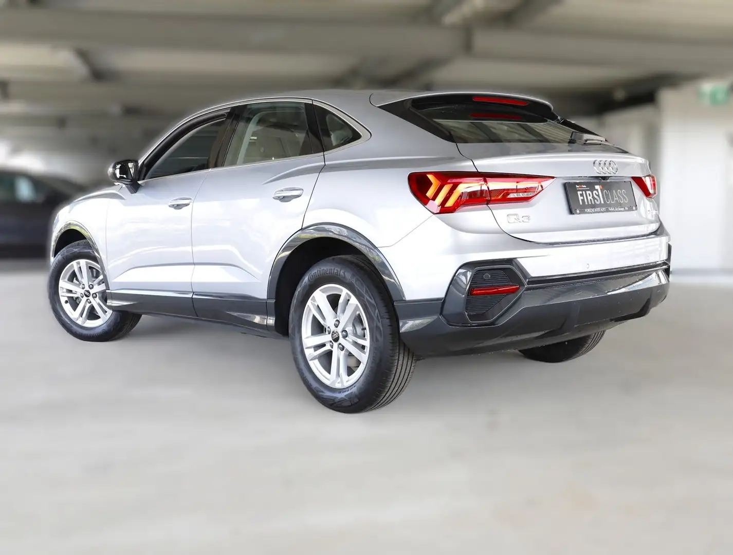 Audi Q3 35 TFSI intense Argent - 2
