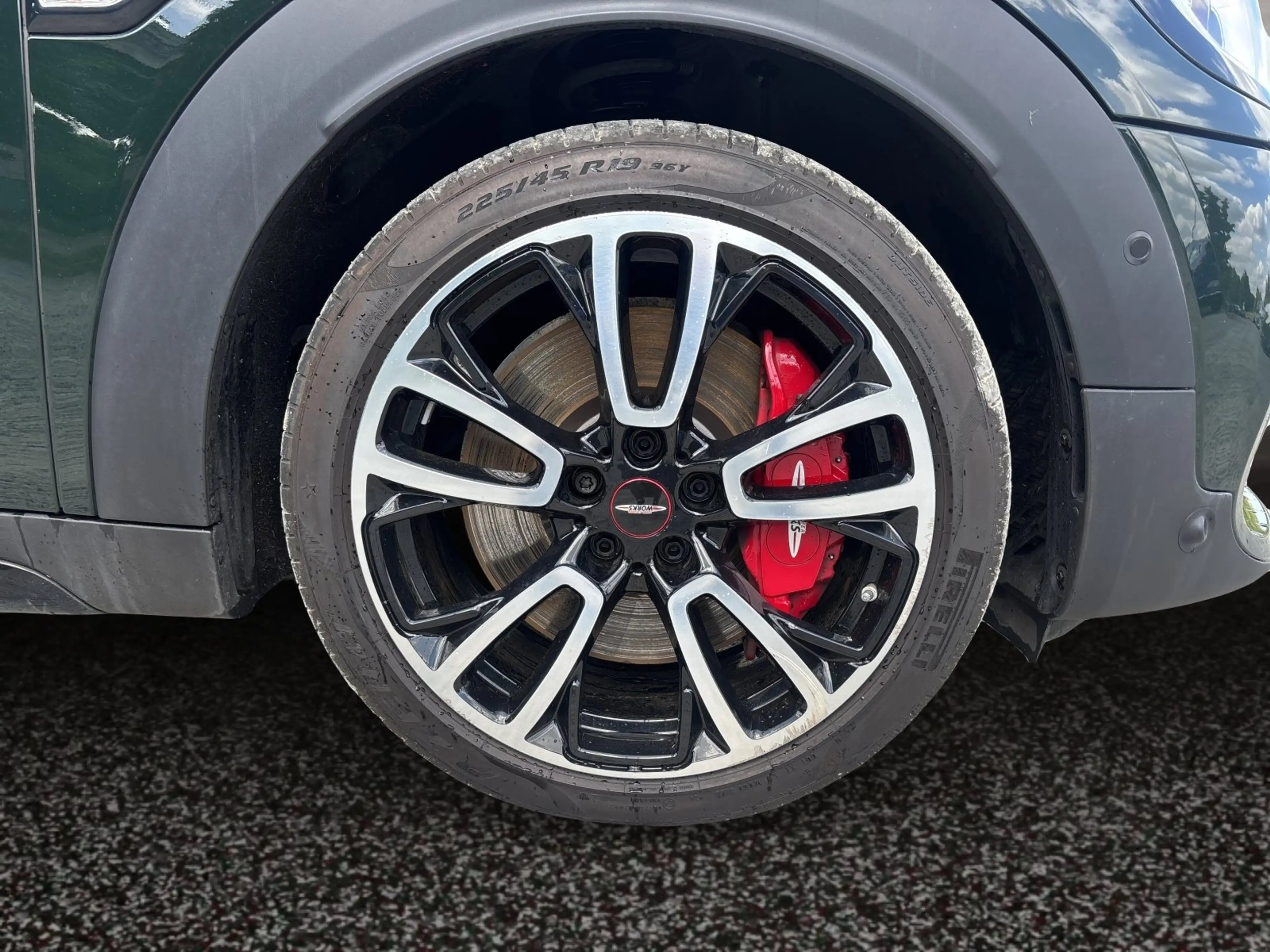 MINI John Cooper Works Countryman John Cooper Works ALL4 Countryman Head-Up DAB — photo 9