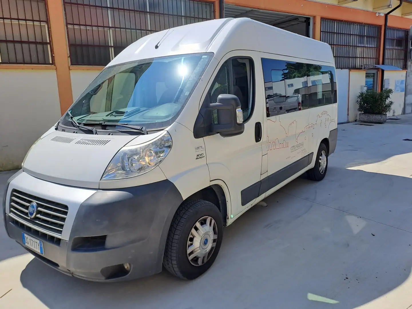 Fiat Ducato 30 2.2 MJT PC-TN Furgone Vetrato Bianco - 1
